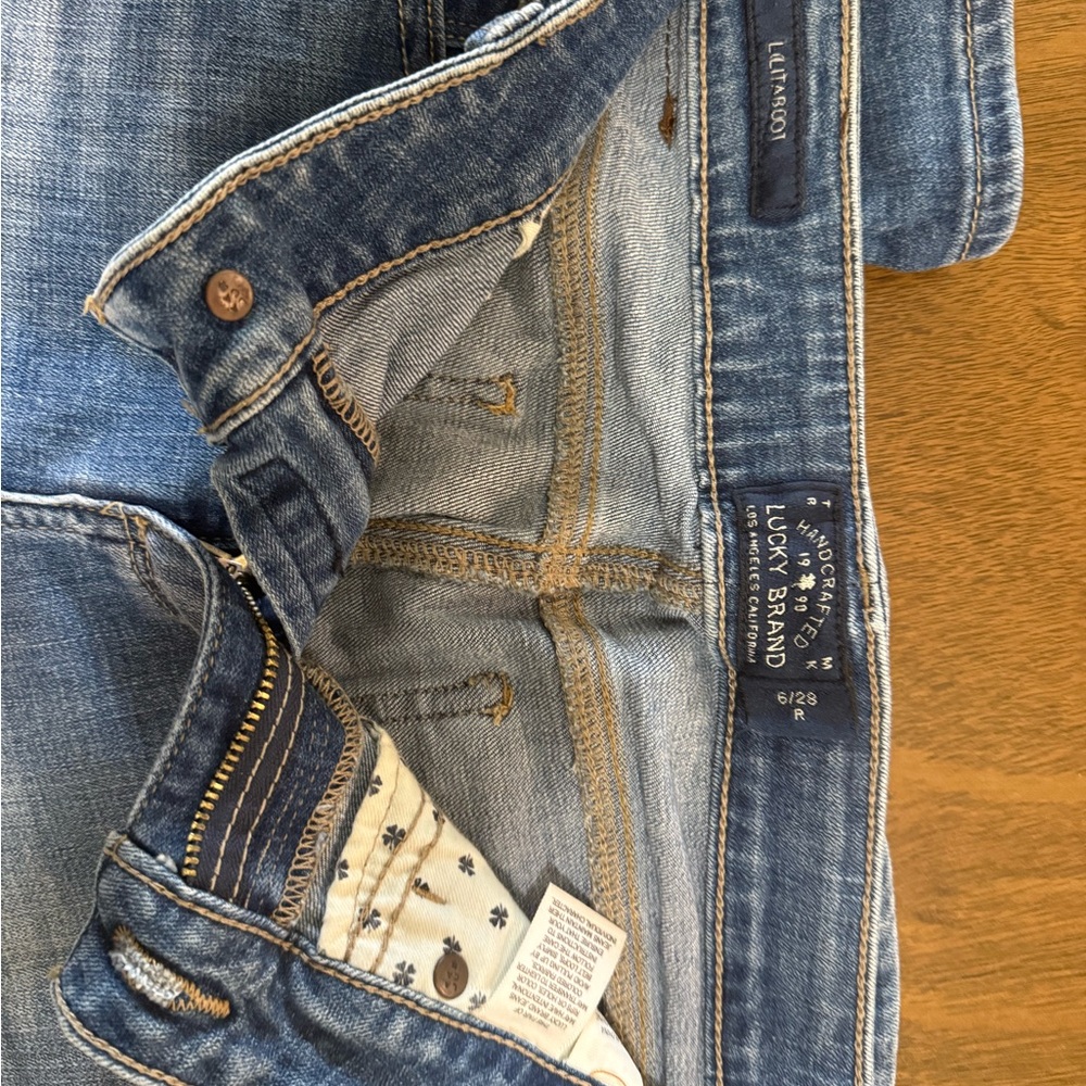 Lucky Brand Light Blue Denim Jeans
